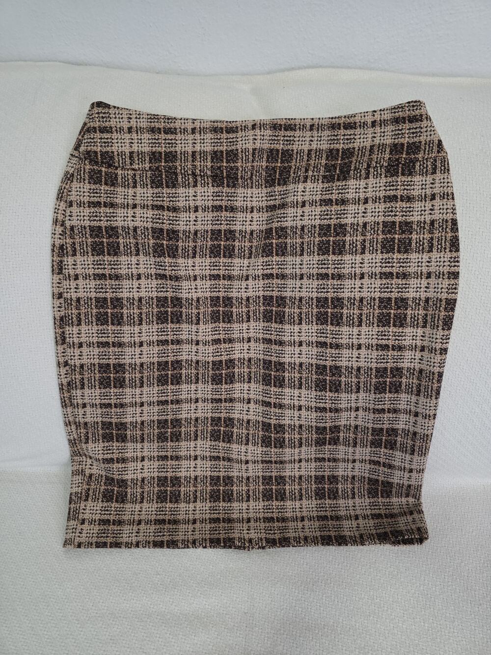 SOHO Apparel Ltd. Women's Brown and Tan Plaid Pencil Skirt Classic Business Lrg.